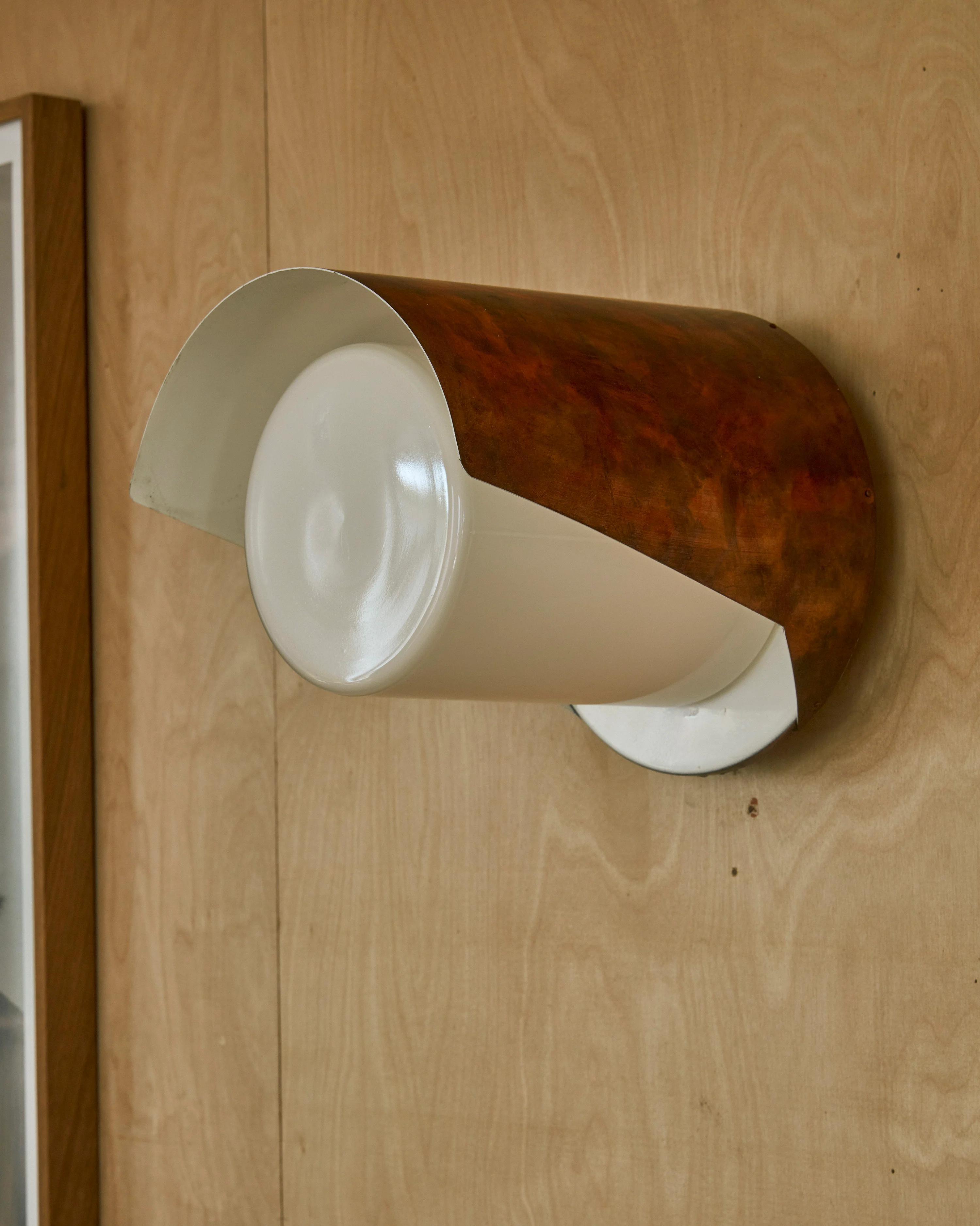 A PAIR OF AT32 WALL SCONCES BY ITSU - Image 3