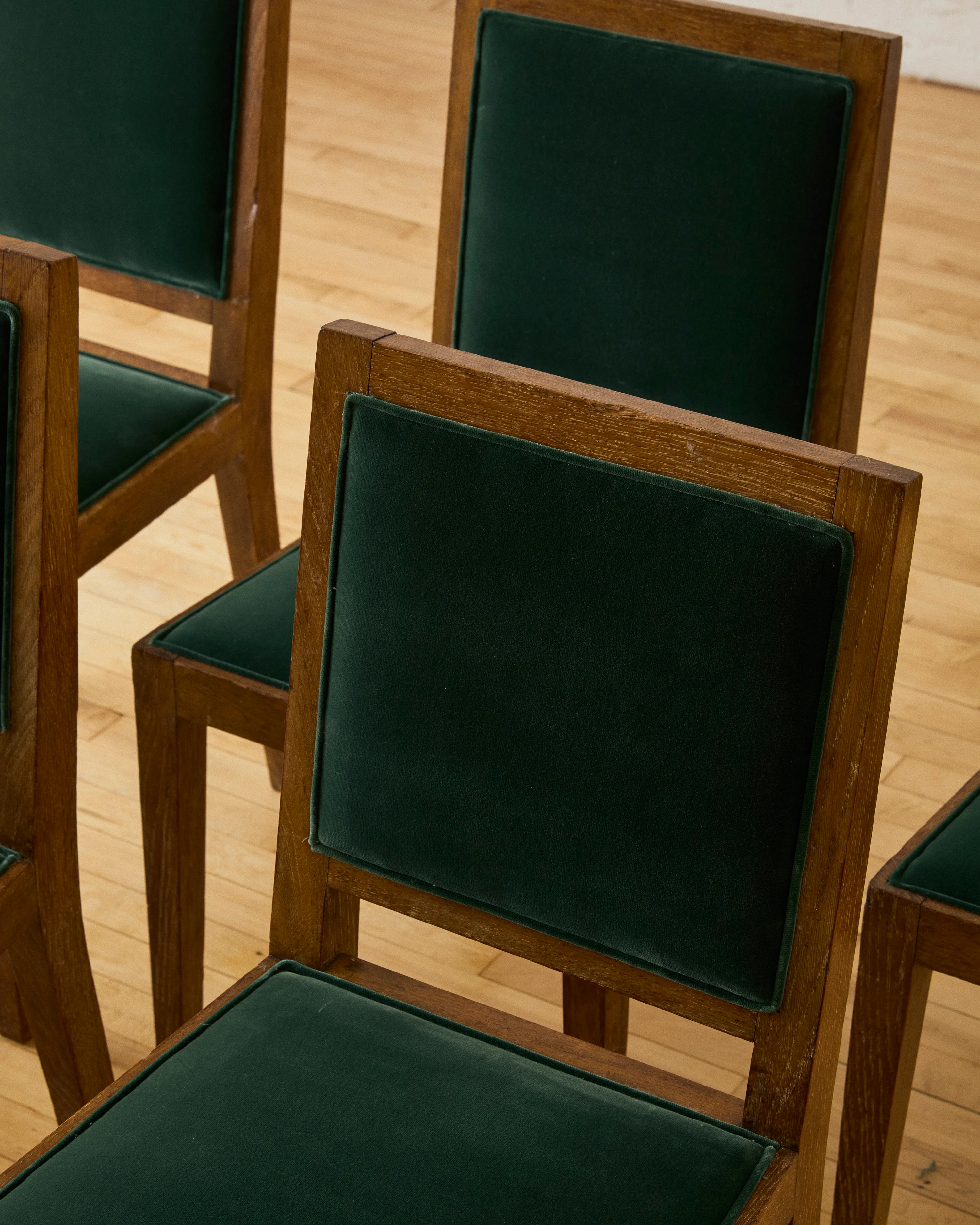 A SET OF SIX DINING CHAIRS ATTRIBUTED TO RENE GABRIEL - Image 3