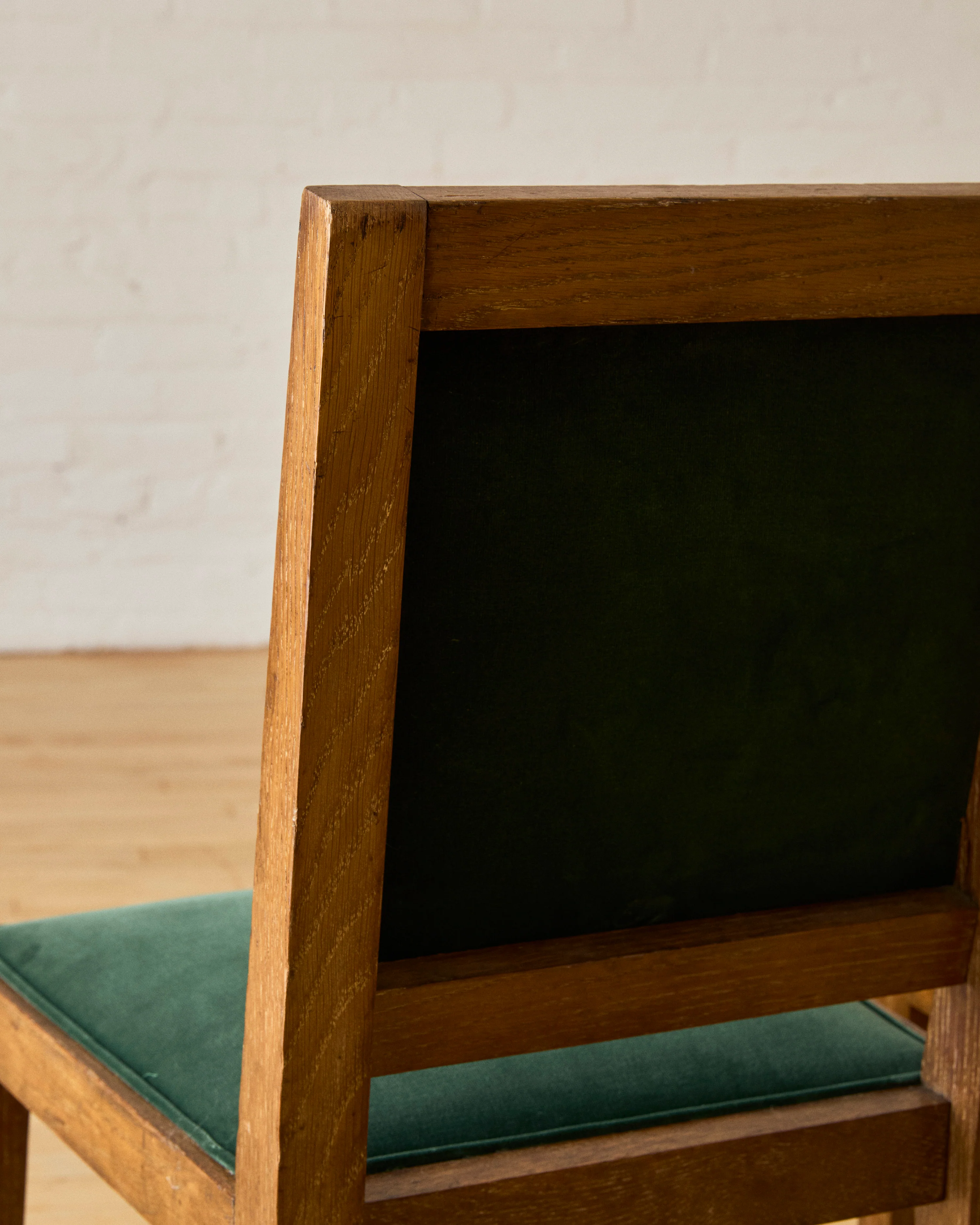 A SET OF SIX DINING CHAIRS ATTRIBUTED TO RENE GABRIEL - Image 6