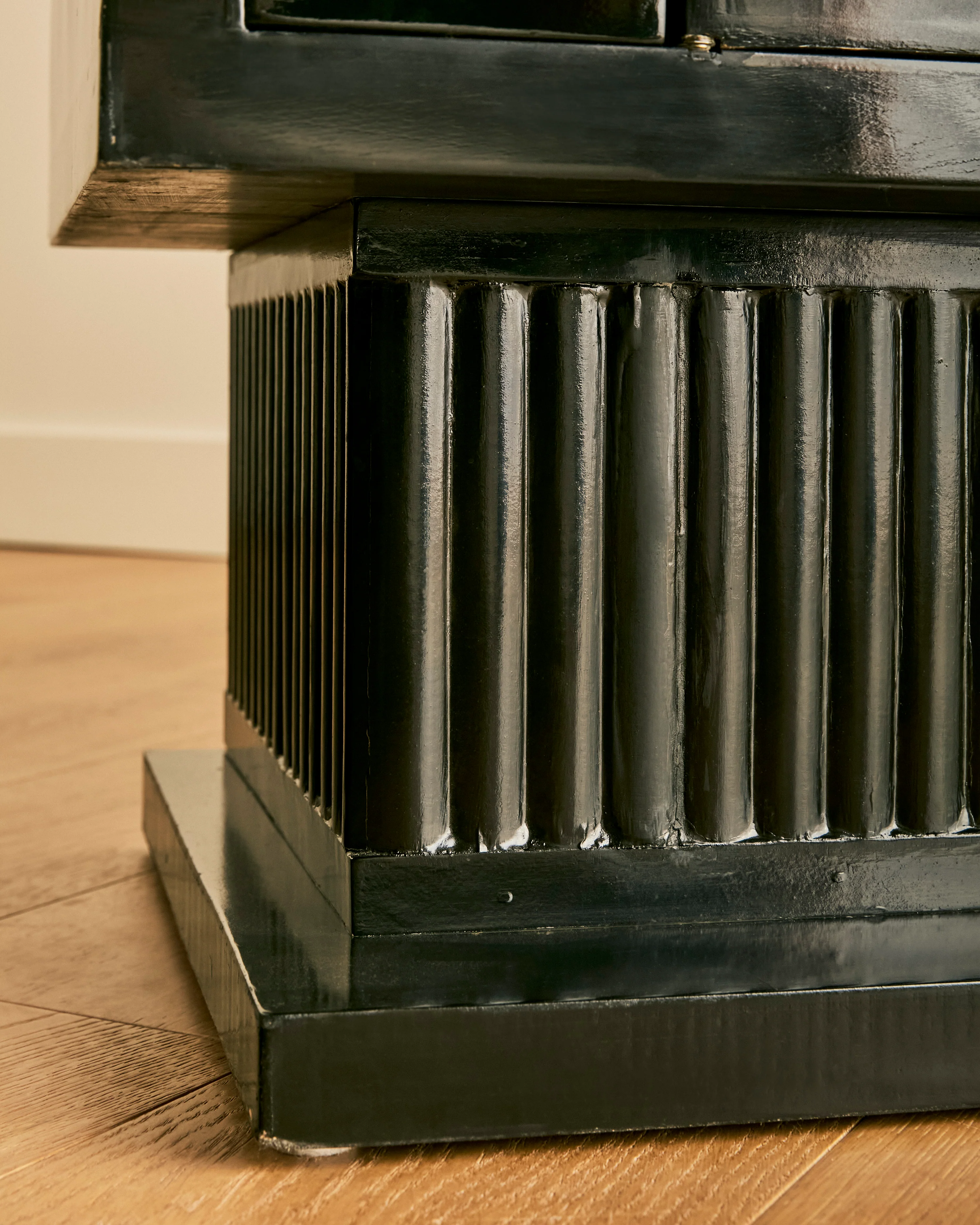 ART DECO EBONIZED CABINET - Image 11