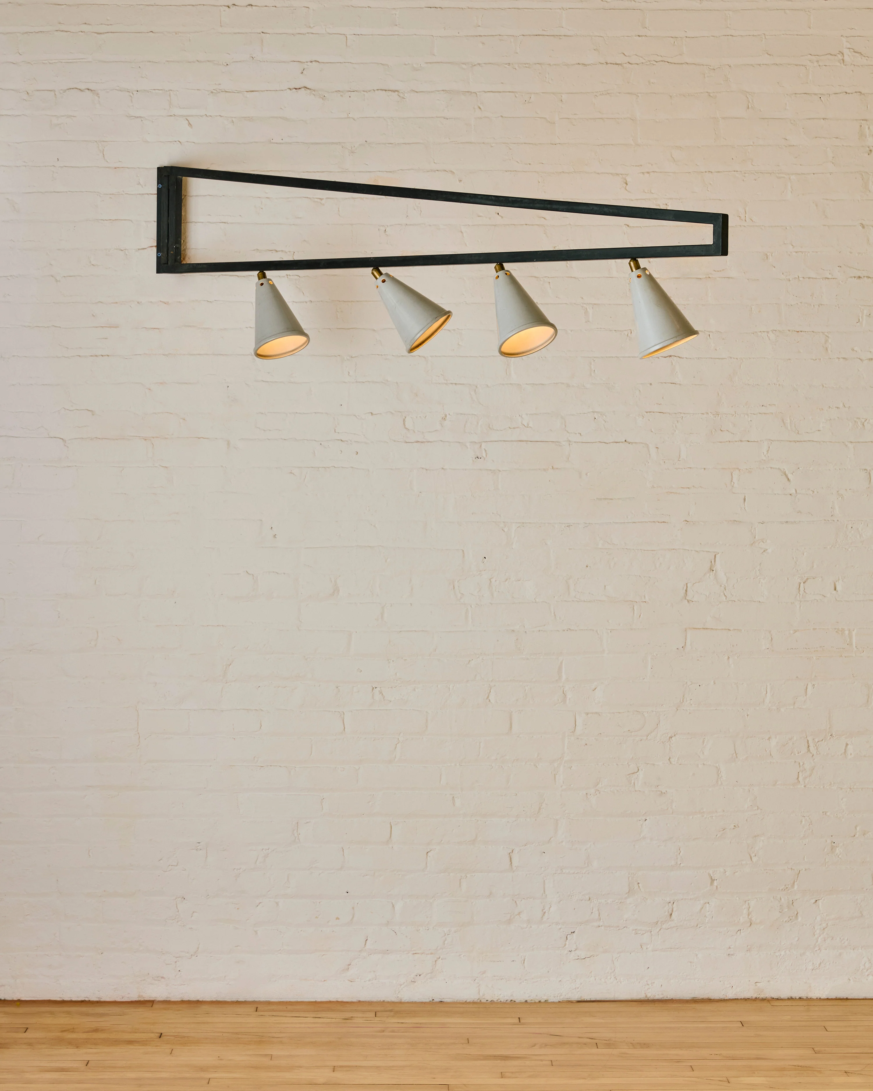 BBPR RARE LARGE WALL SCONCE LAMP - Image 3