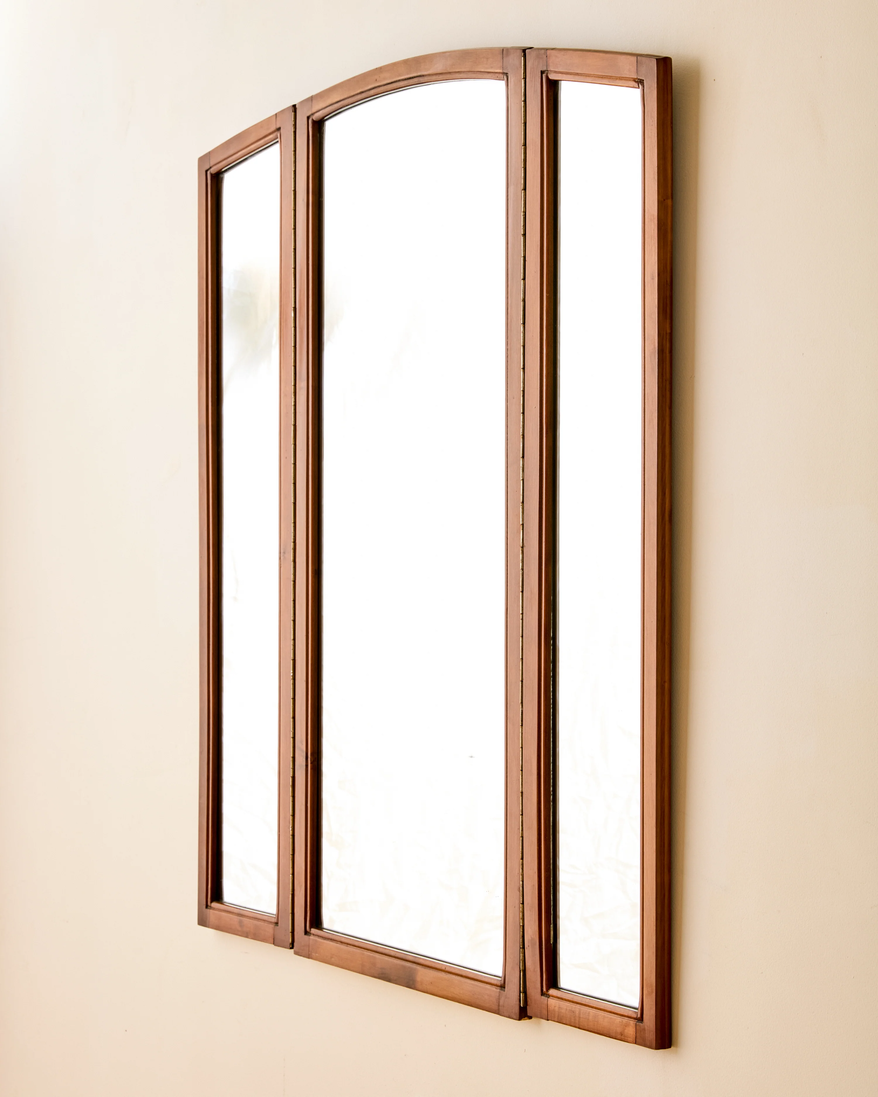FOLDING BEECH WOOD TRIPTYCH MIRROR - Image 4