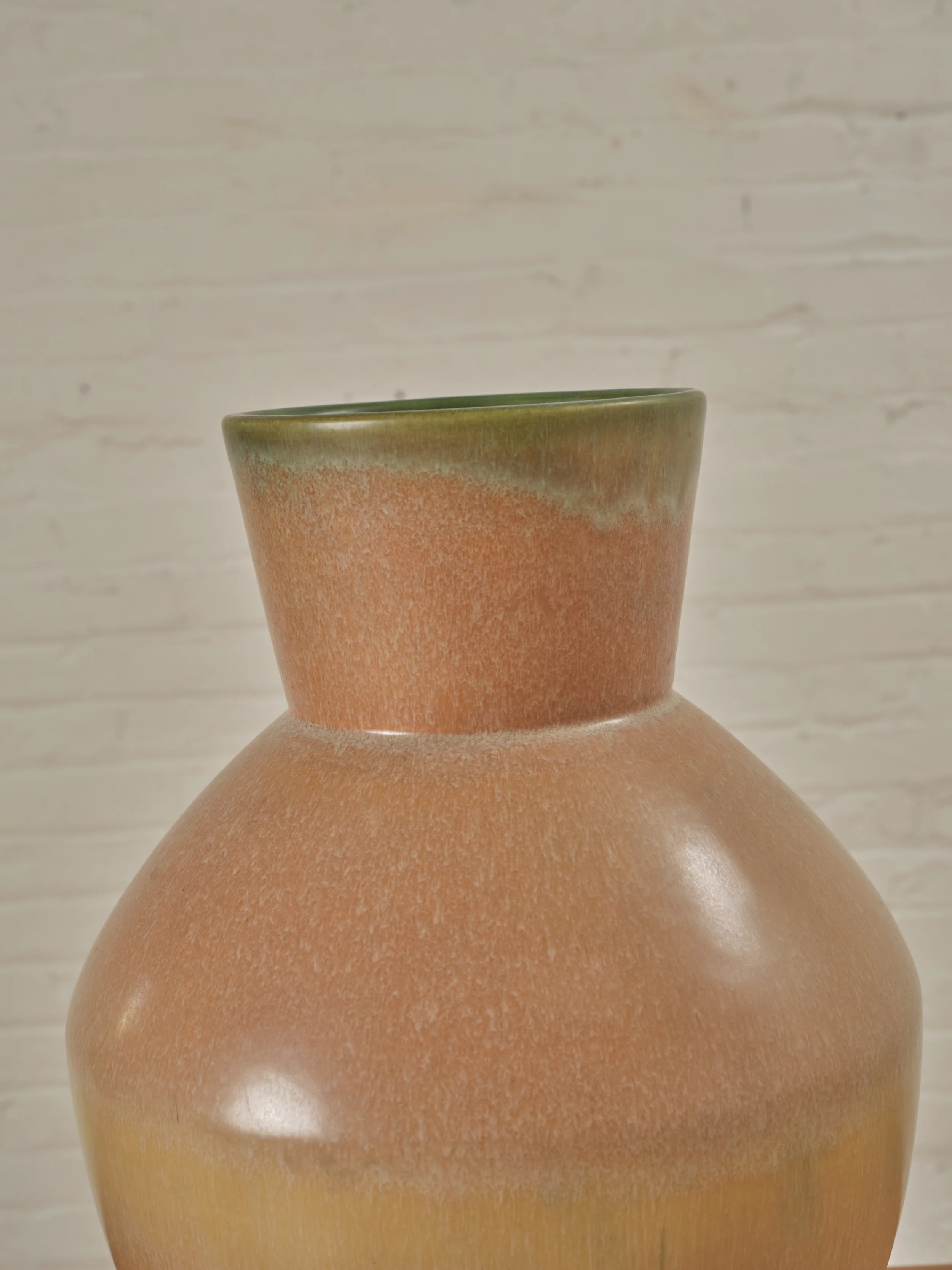 CARNELIAN II VASE BY ROSEVILLE POTTERY - Image 4