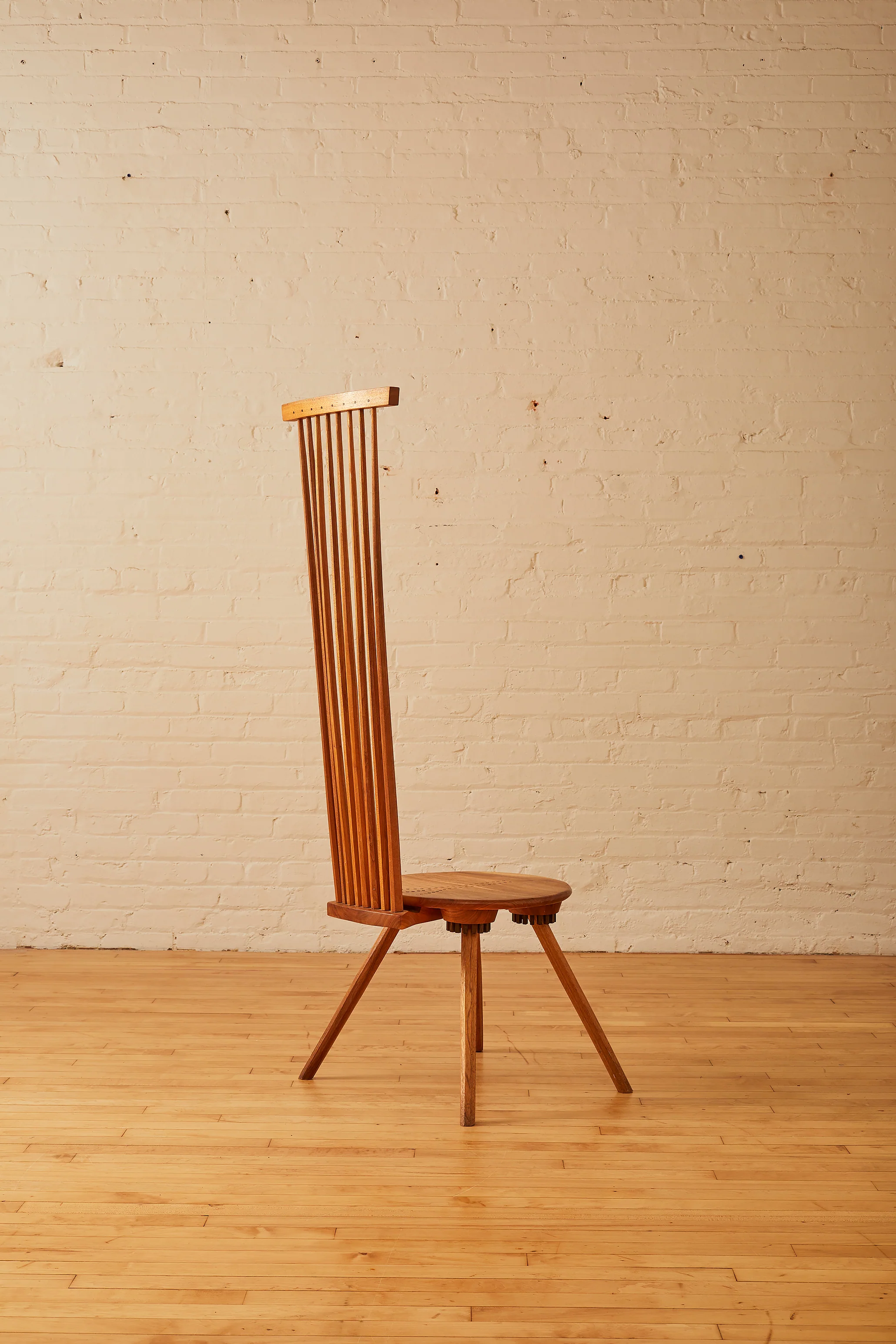 EXAGGERATED BACK CHAIR BY JEFFREY GREENE - Image 4