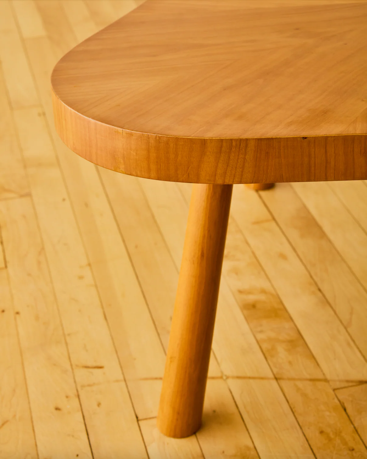 FRENCH CURVED CHERRY WOOD TABLE C. 1960s - Image 6