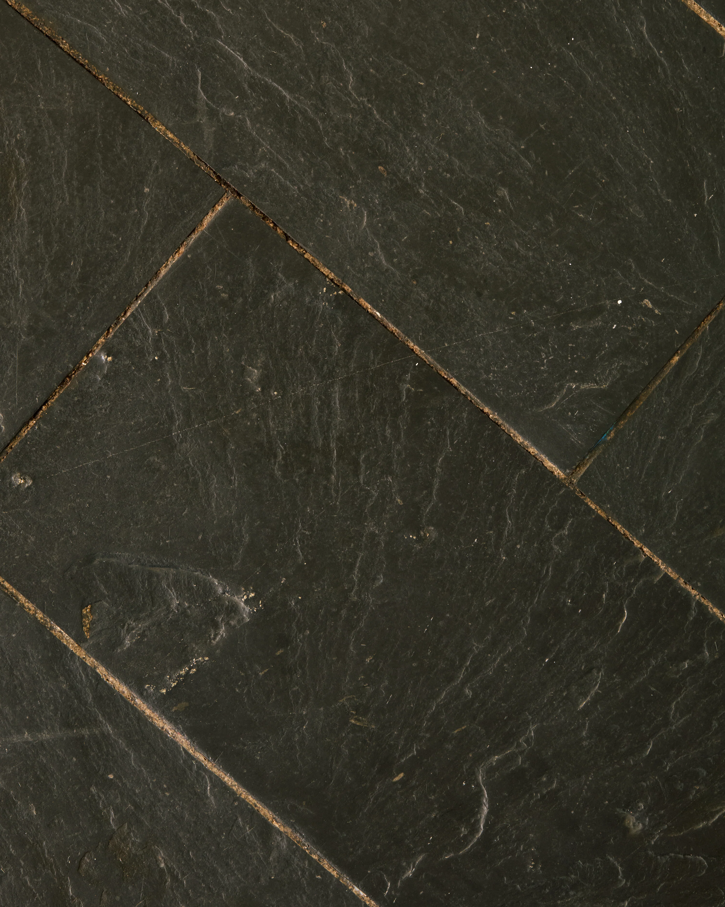 MAISON REGAIN ELM AND SLATE BRUTALIST COFFEE TABLE - Image 6