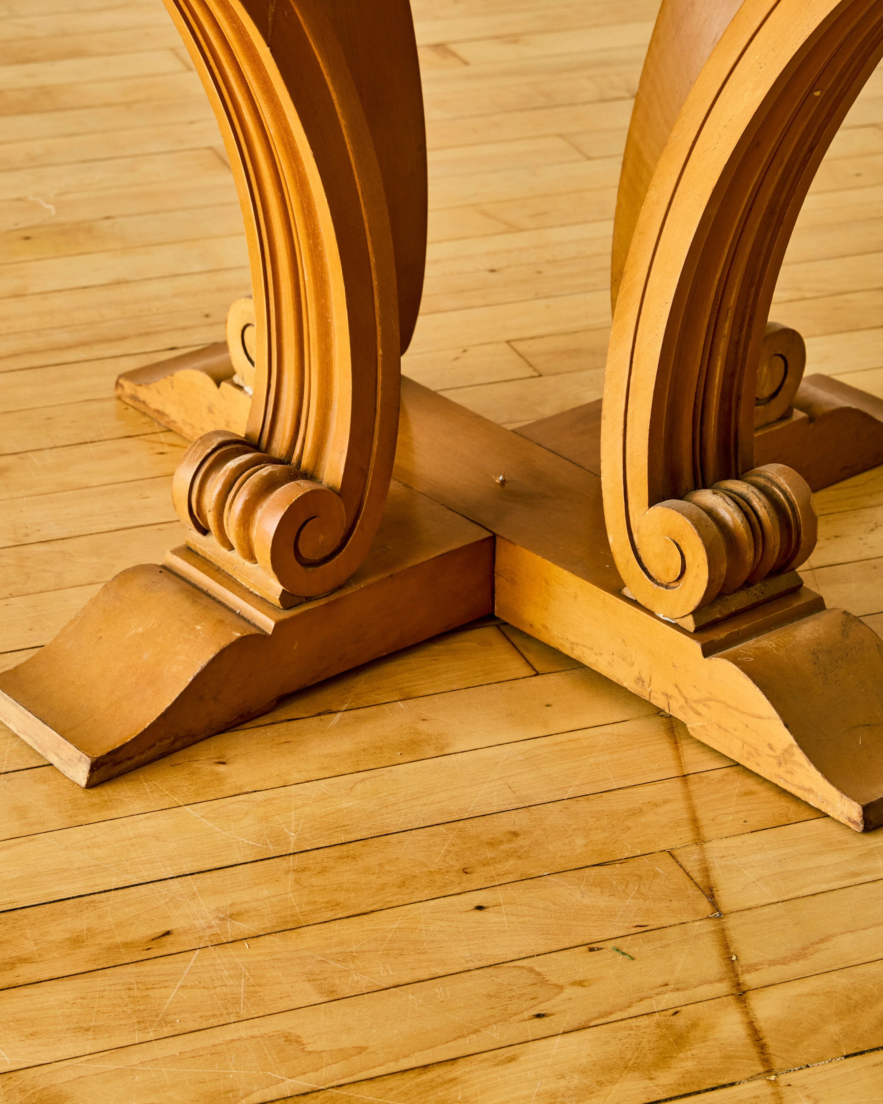 FRENCH DECO ROUND OCCASIONAL TABLE C. 1935 - Image 3