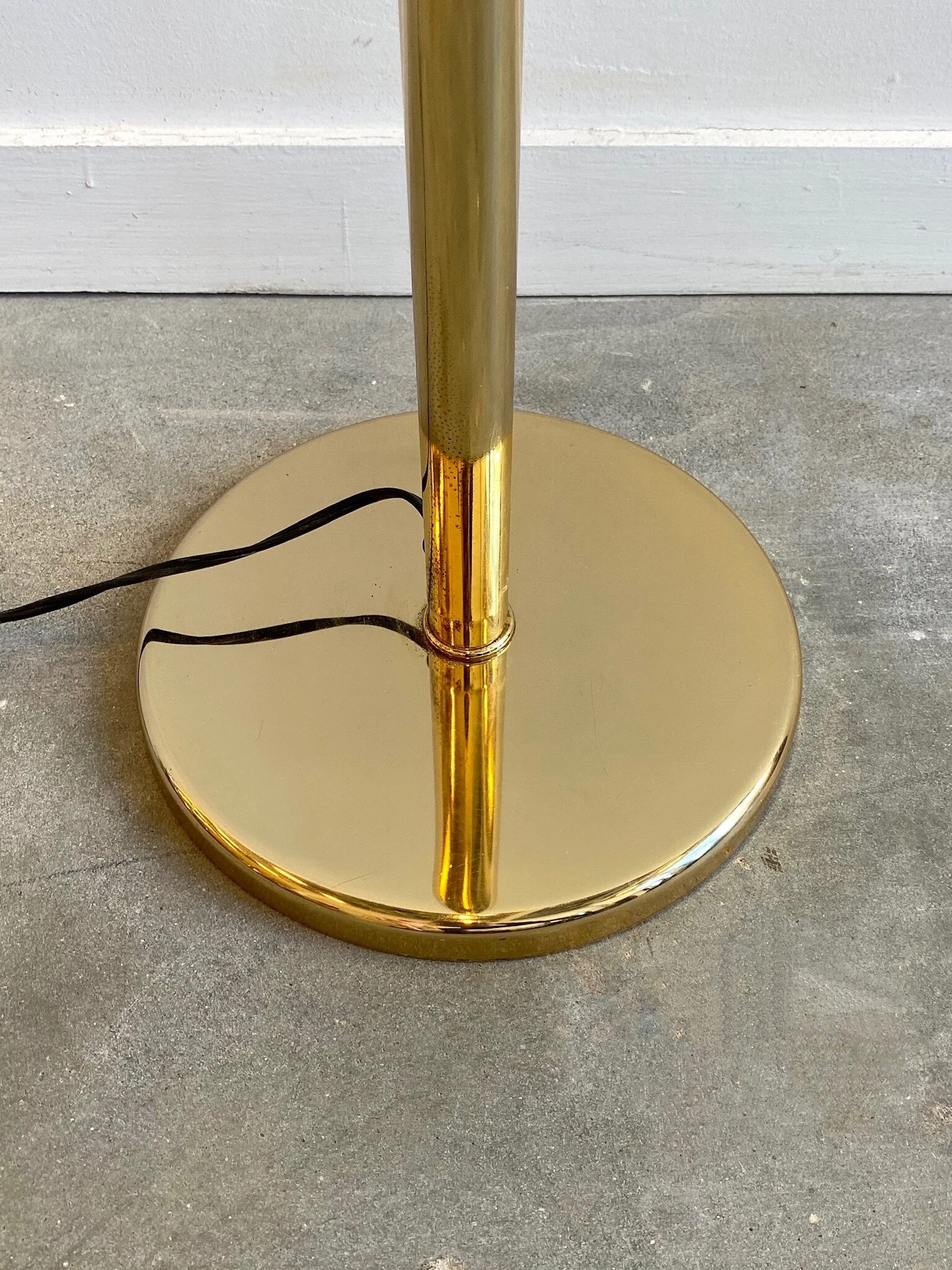 Brass Lotus Floor Lamp - Image 5