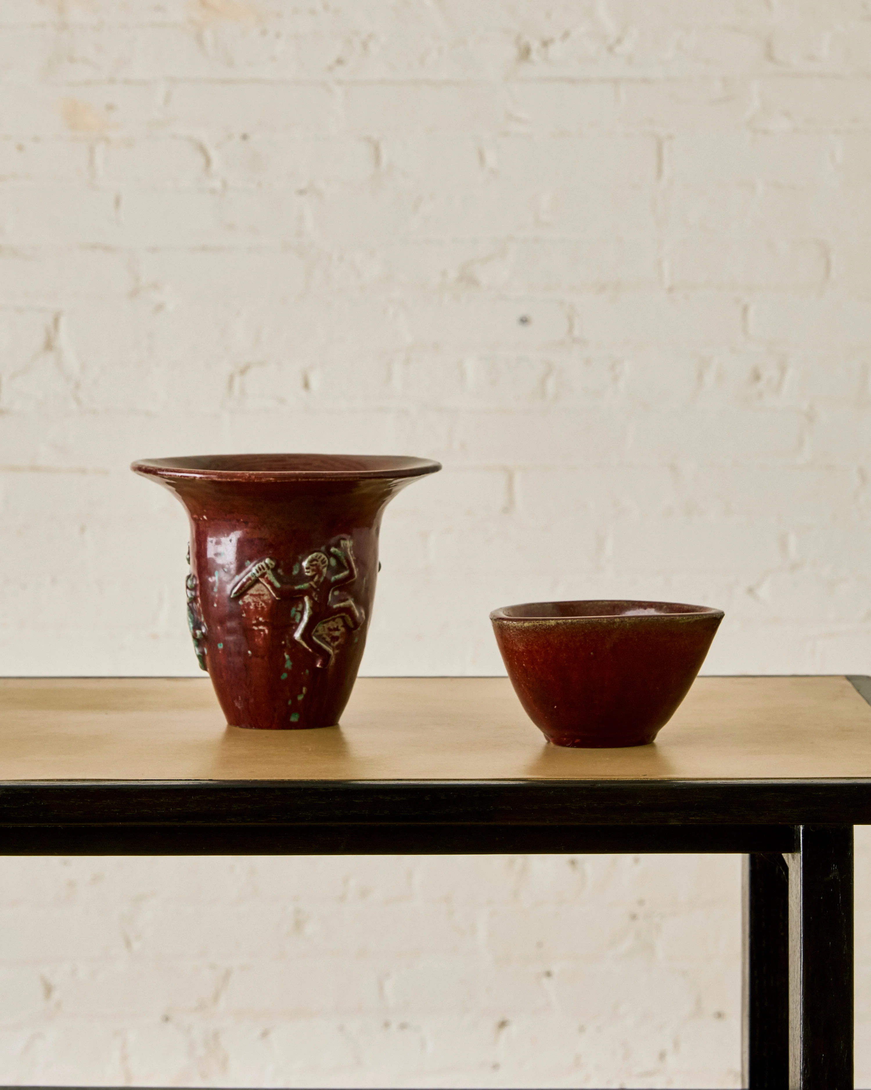 JAIS NIELSEN BORDEAUX FIGURAL VASE - Image 6