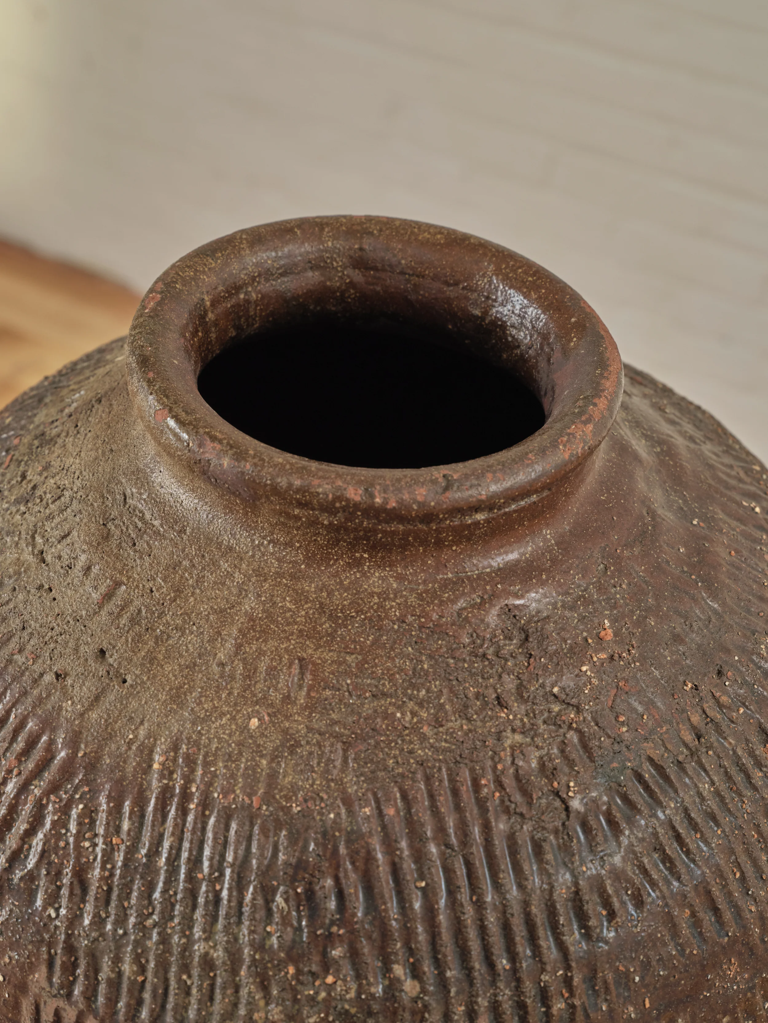 LARGE GLAZED EARTHENWARE JUG - Image 5
