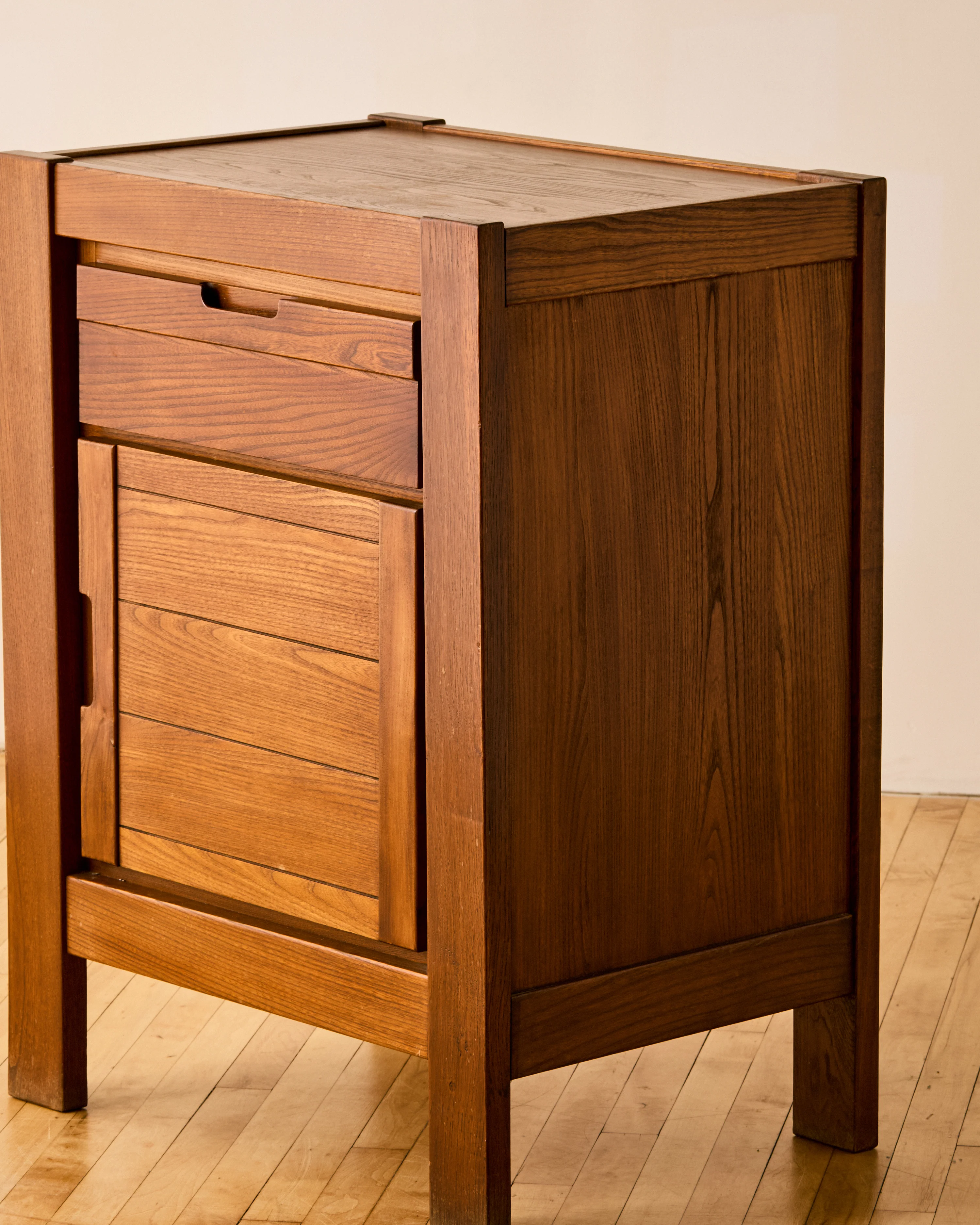 MAISON REGAIN ELM CABINET C. 1960 - Image 6