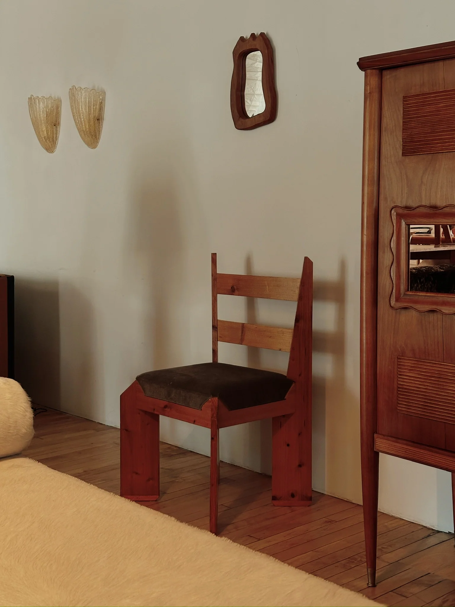 PETITE ARTISAN MADE WOOD MIRROR - Image 8