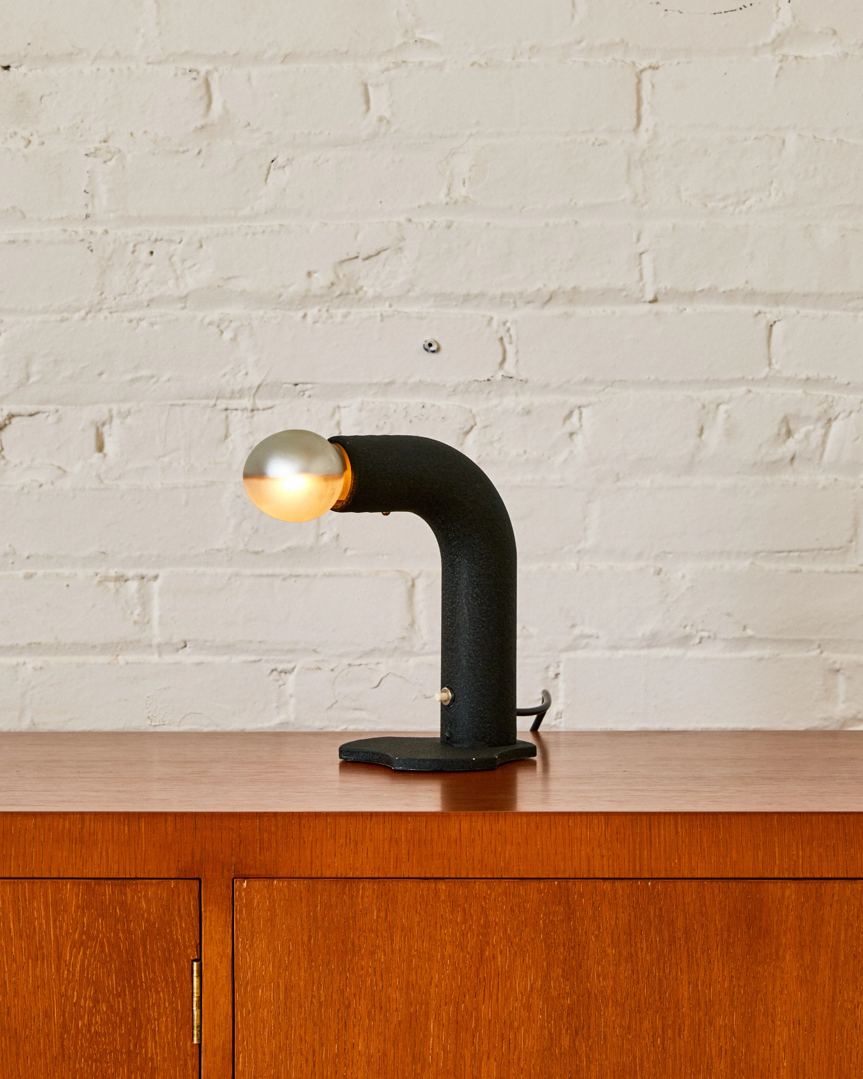 RARE TABLE LAMP BY GINO SARFATTI ( MODEL 523 ) - Image 4