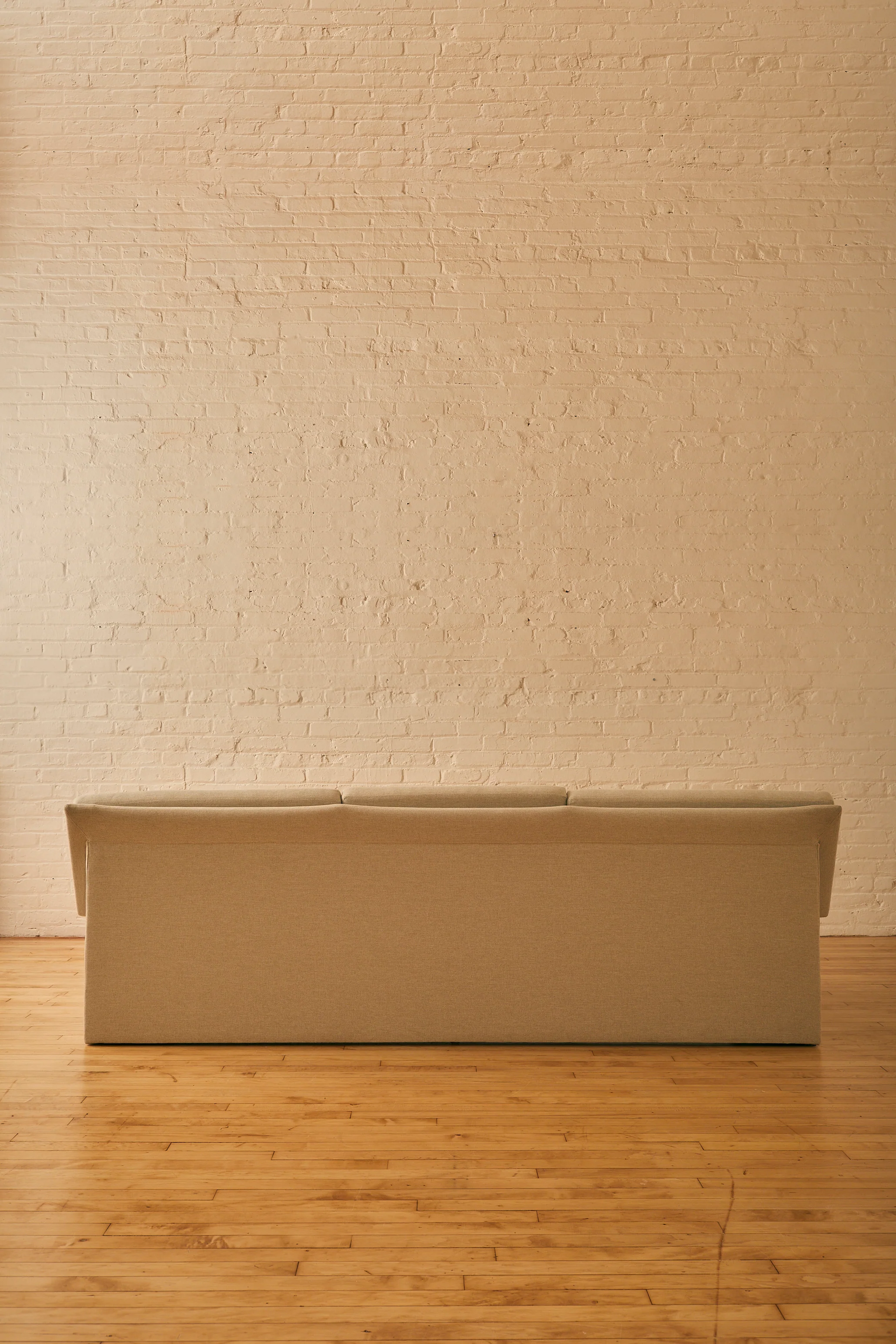 RECTANGULAR MODERNIST SOFA - Image 5