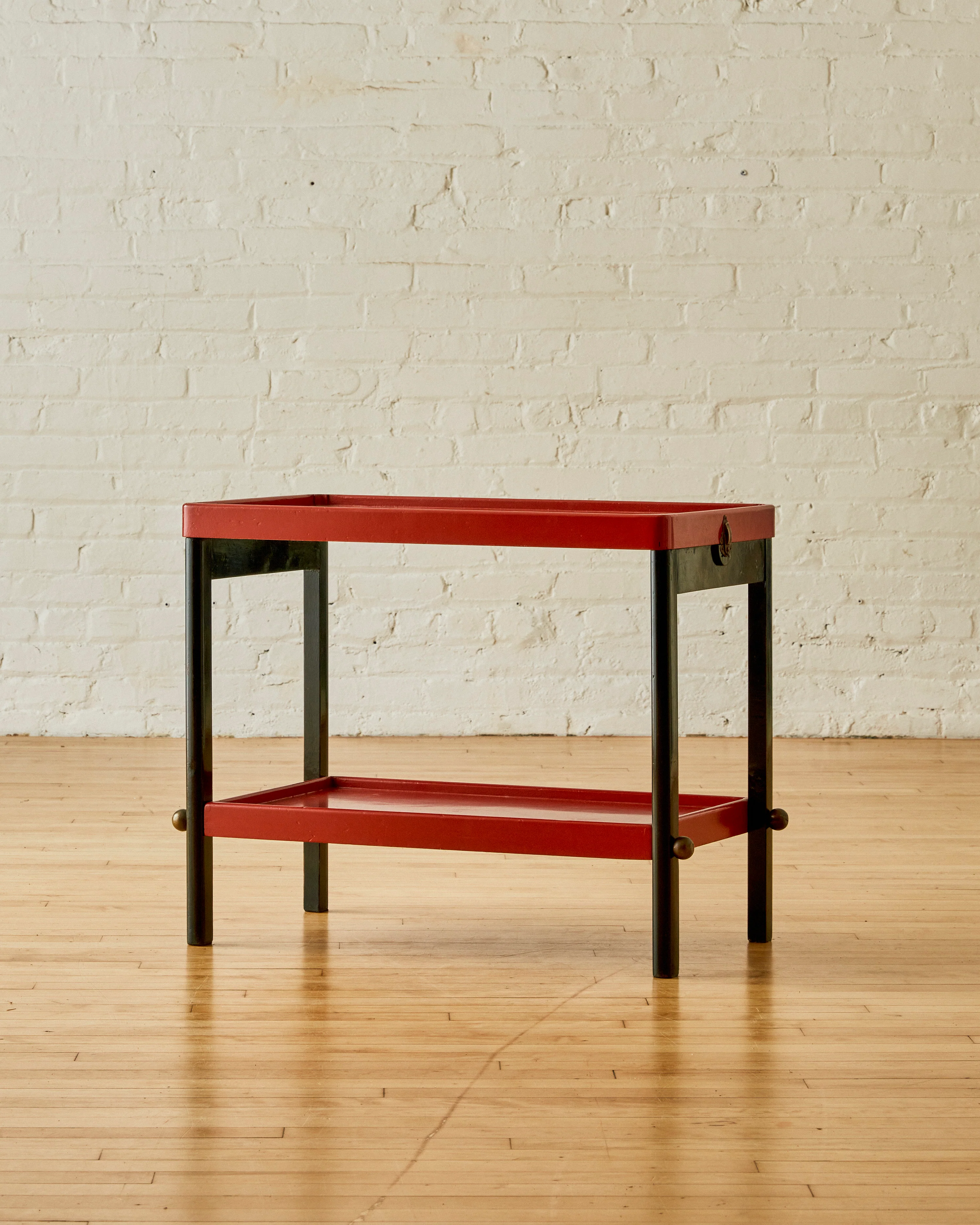 RED LACQUER WOOD SIDE TABLE C. 1955 - Image 3