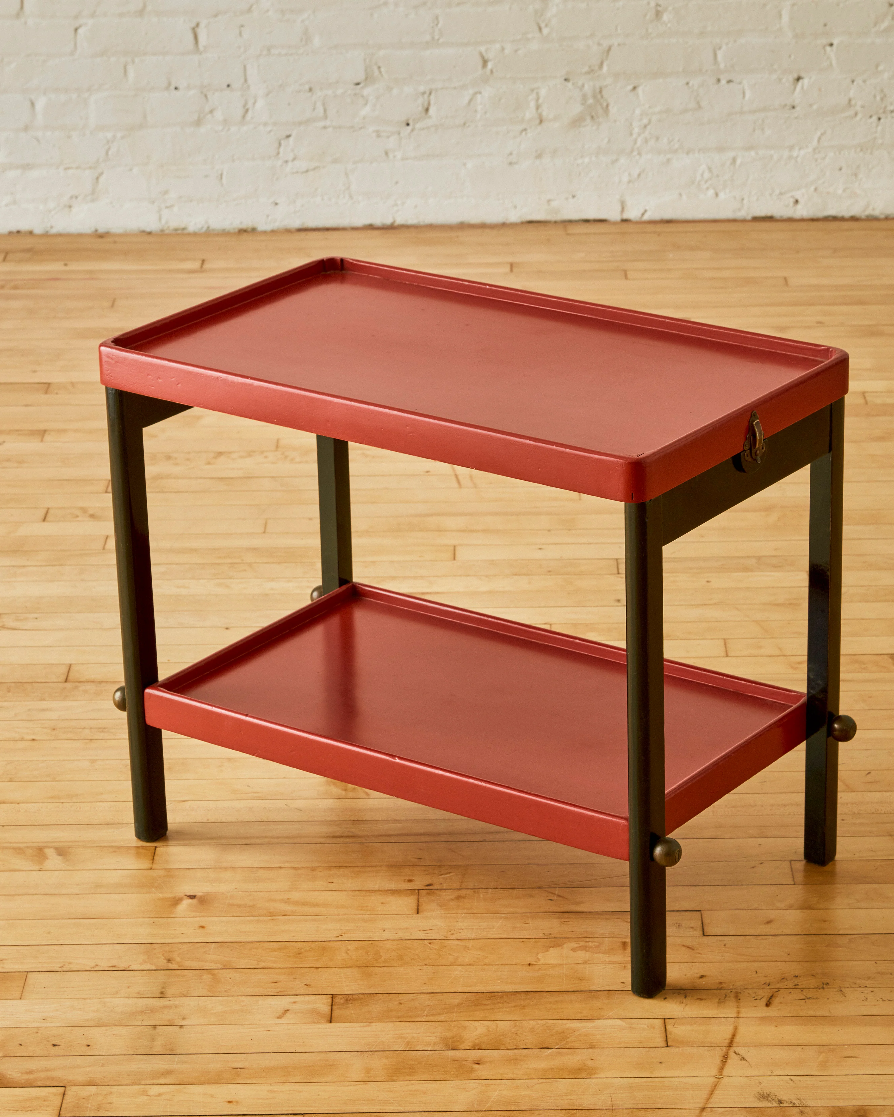RED LACQUER WOOD SIDE TABLE C. 1955 - Image 4