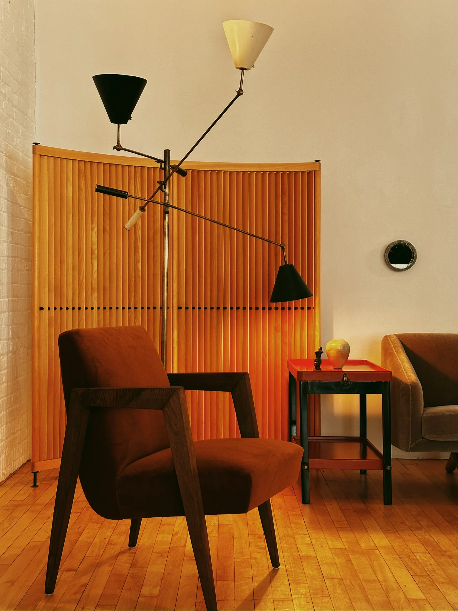 RED LACQUER WOOD SIDE TABLE C. 1955 - Image 9
