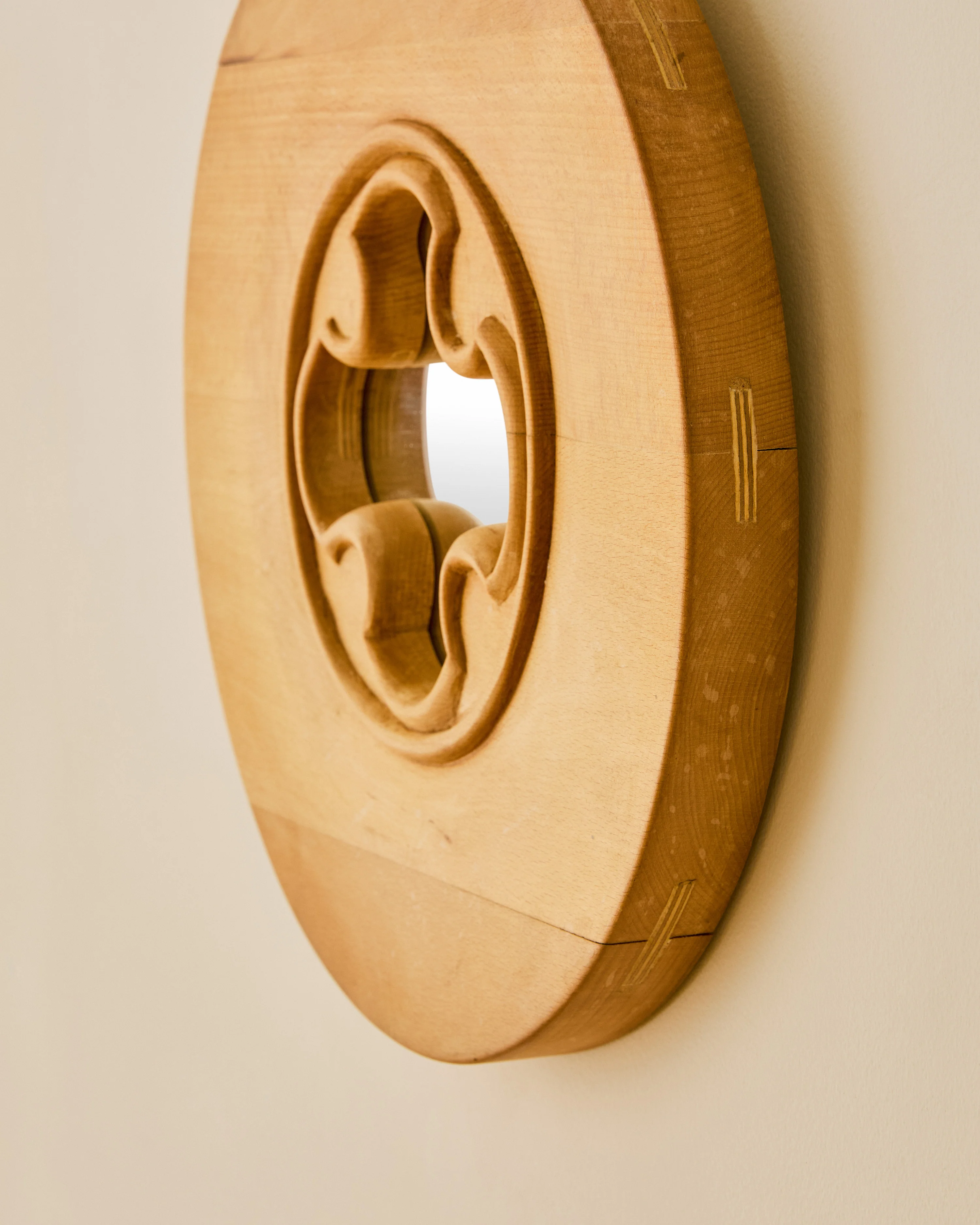 SMALL ROUND SWEDISH PINE MIRROR - Image 4