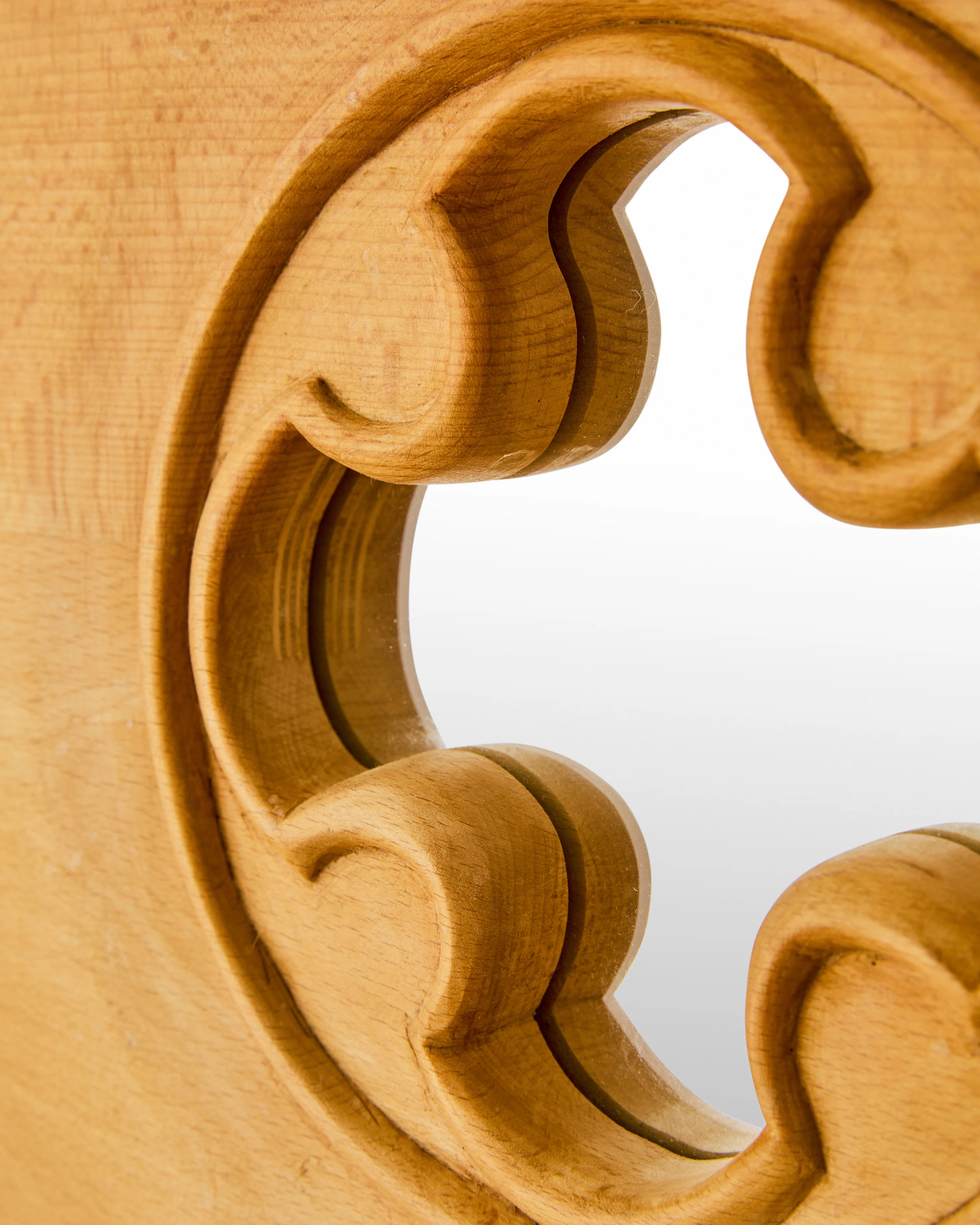 SMALL ROUND SWEDISH PINE MIRROR - Image 5