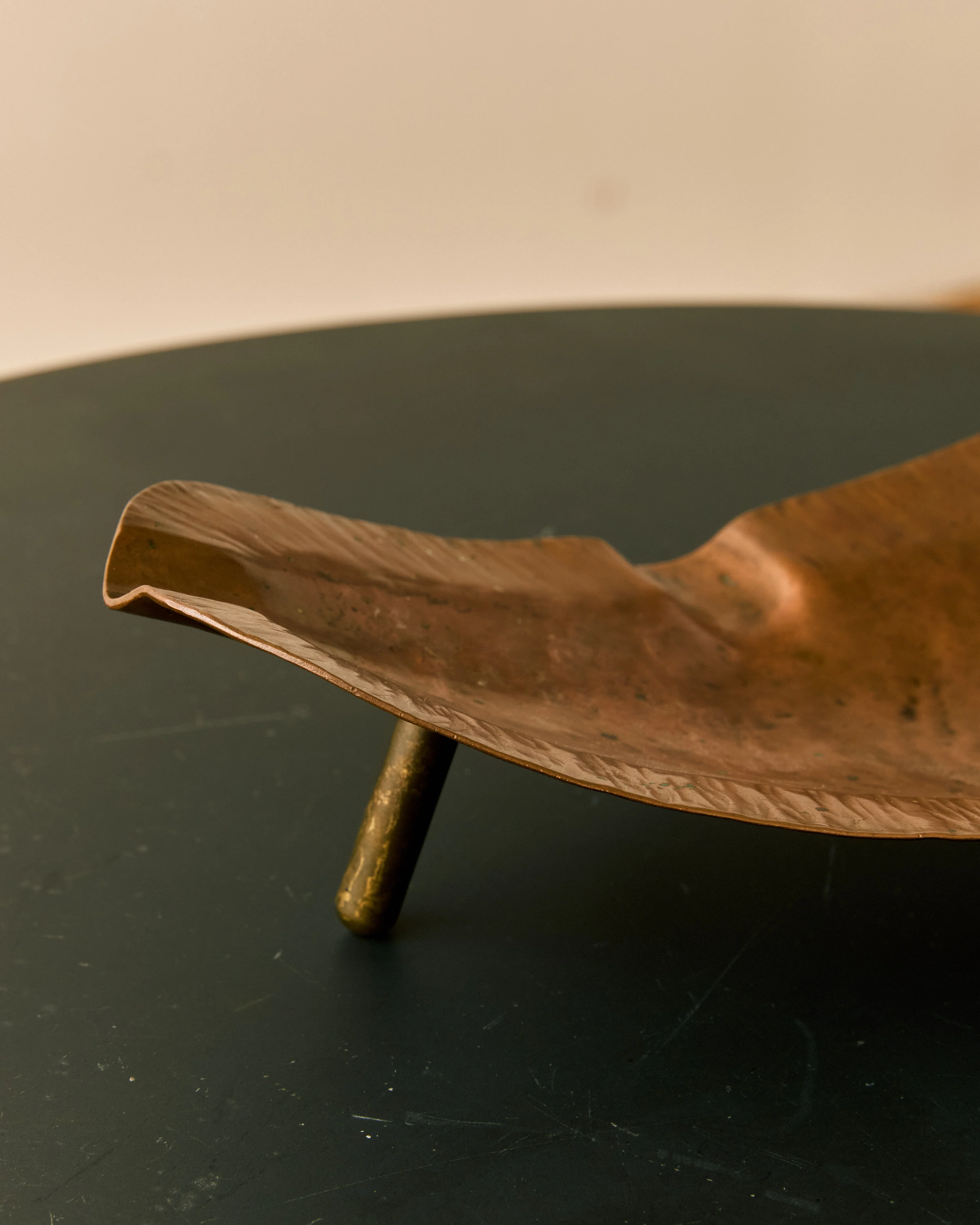 THREE LEG COPPER ASHTRAY - Image 4