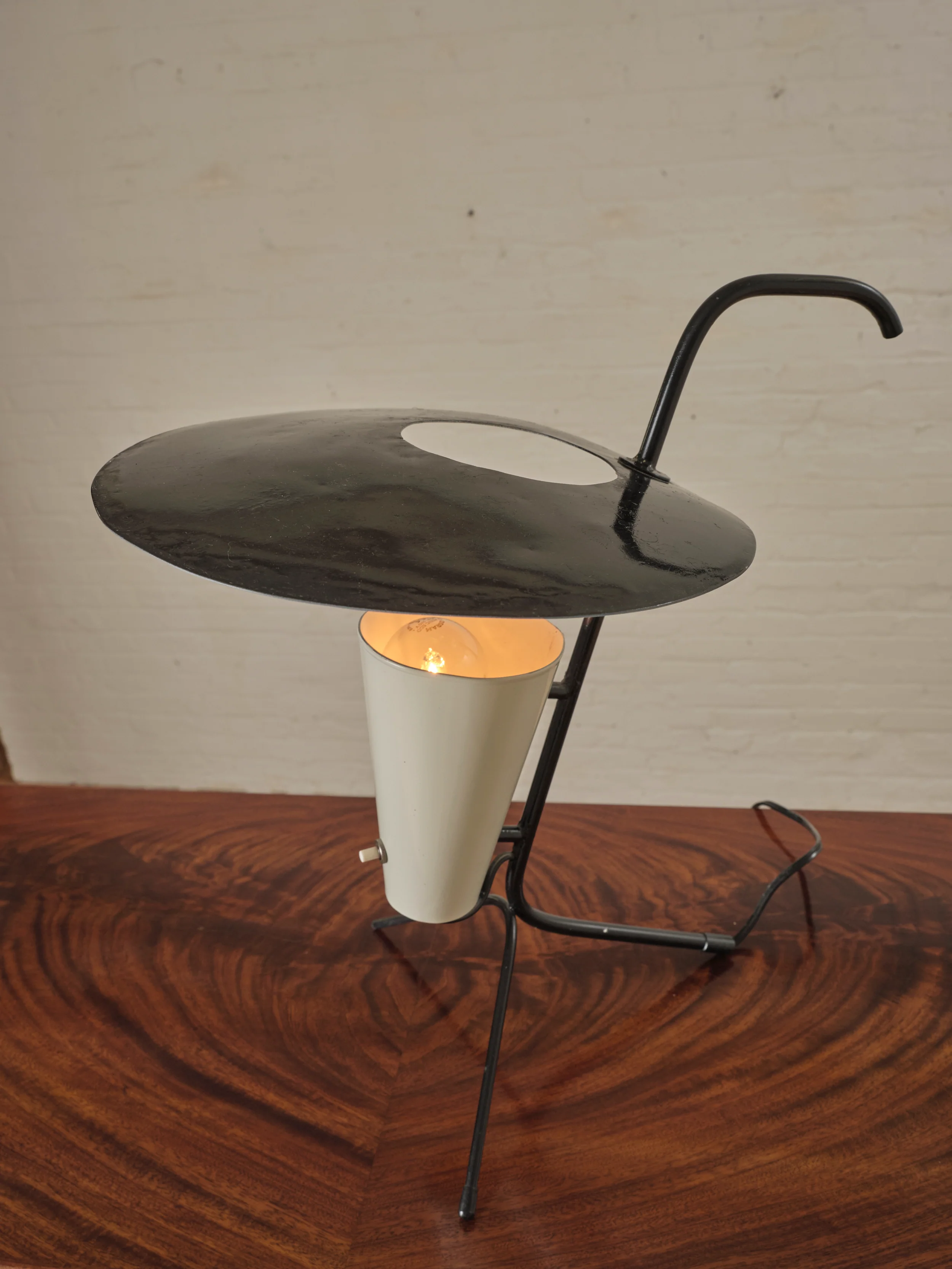 TRIPOD TABLE LAMP ATTR. TO PIERRE GUARICHE - Image 3