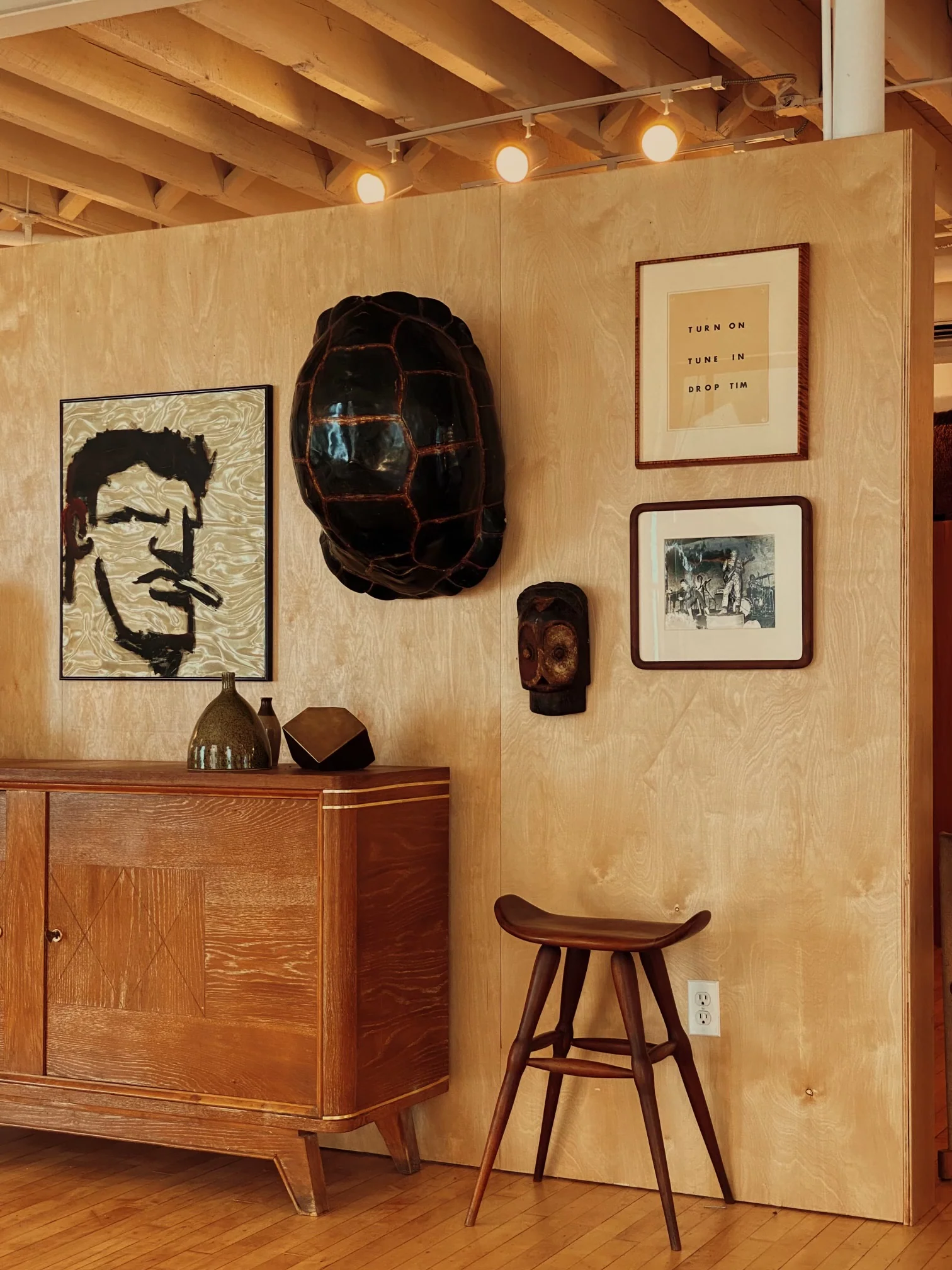 "POT HEAD" BY ROBERT LOUGHLIN - Image 6